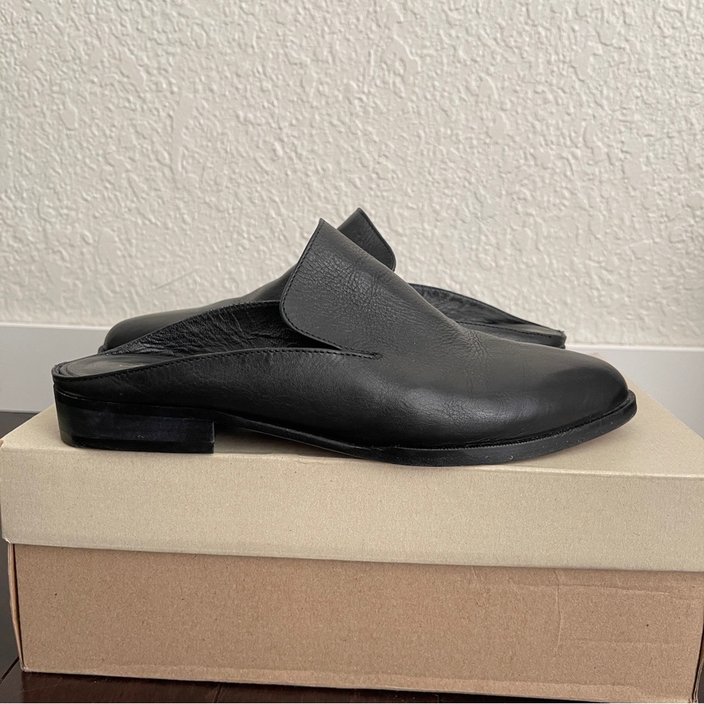 Robert Clergerie Black Mules with Smooth Leather and Minimalist Design